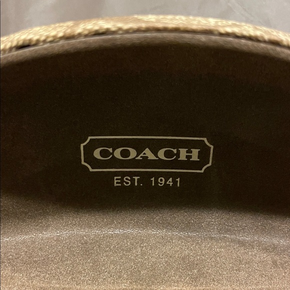 NWOT Coach Tan and Brown Signature Sunglasses Case - Picture 7 of 9